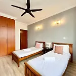 Wisma Cosway Near Pavilion Kl Dual Key Apartment By Sleepy Bear